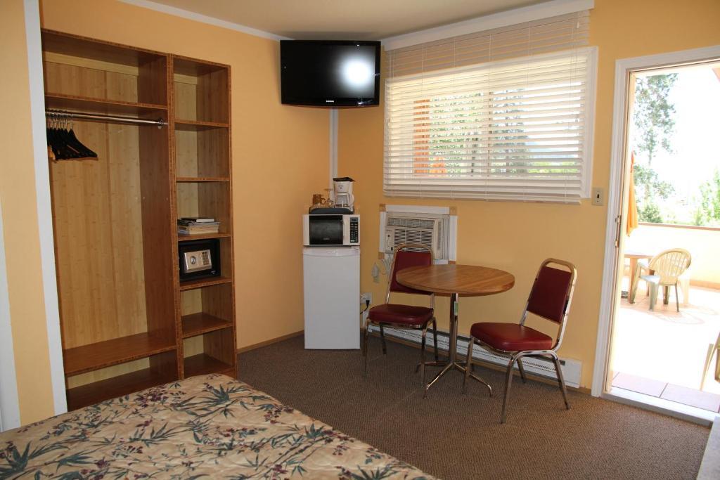 Waterfront Inn Пентіктон Номер фото
