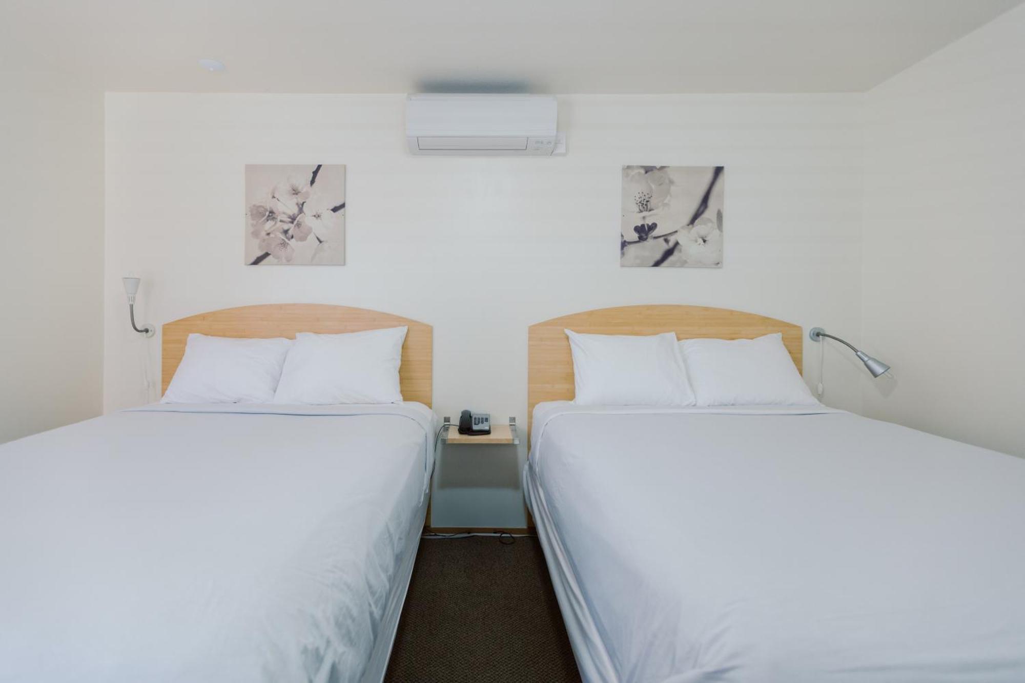 Waterfront Inn Пентіктон Екстер'єр фото