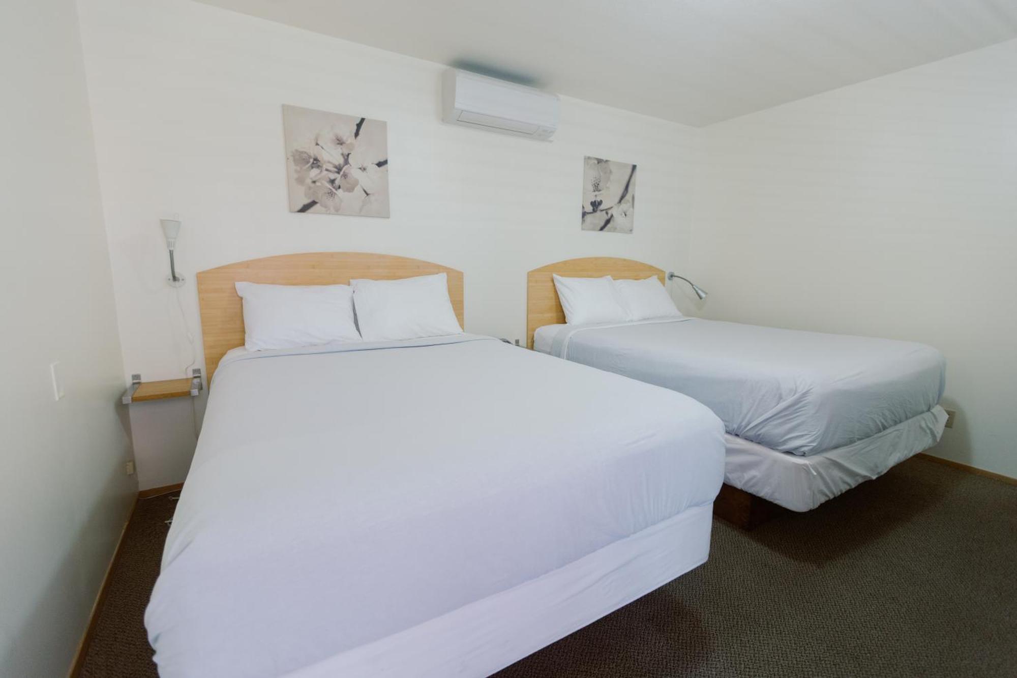 Waterfront Inn Пентіктон Екстер'єр фото